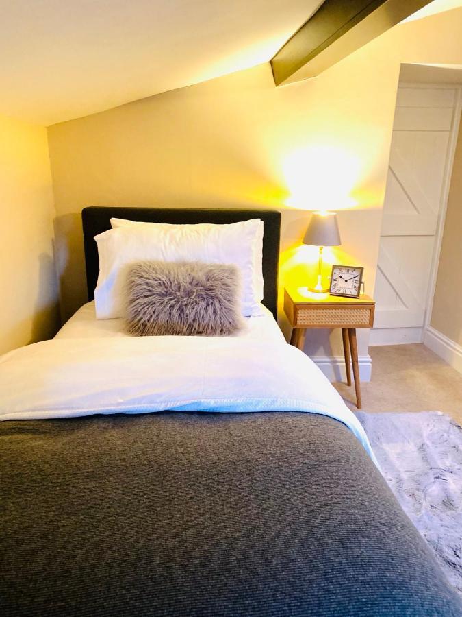 Peep-o-day-stylish 4bedroom With Dale View *