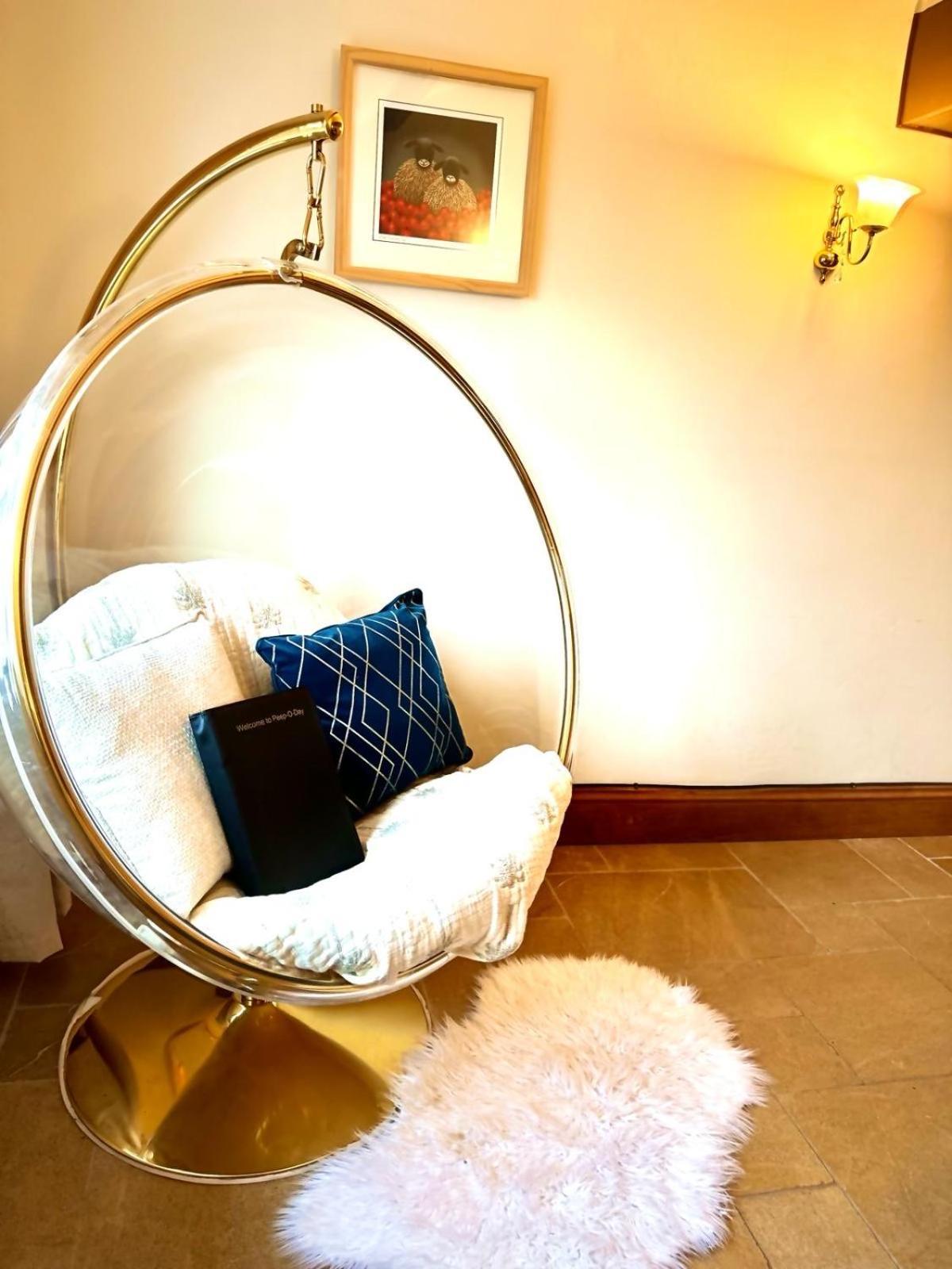 Peep-o-day-stylish 4bedroom With Dale View *